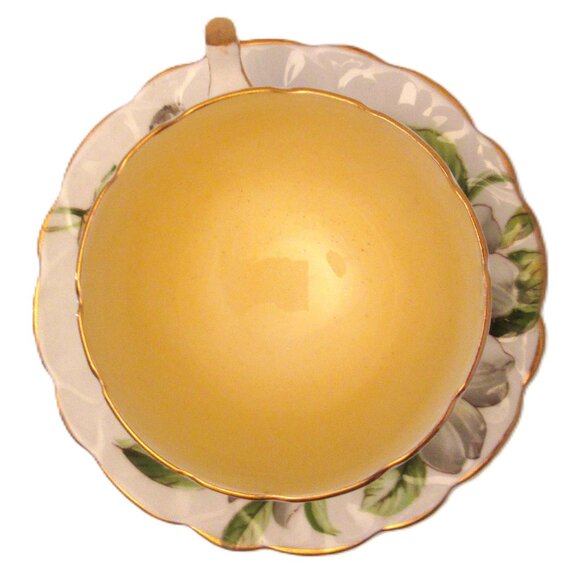 Vintage 2 Dimisional Aynsley Bone China teacup graced with english white & yell - Picture 9 of 12